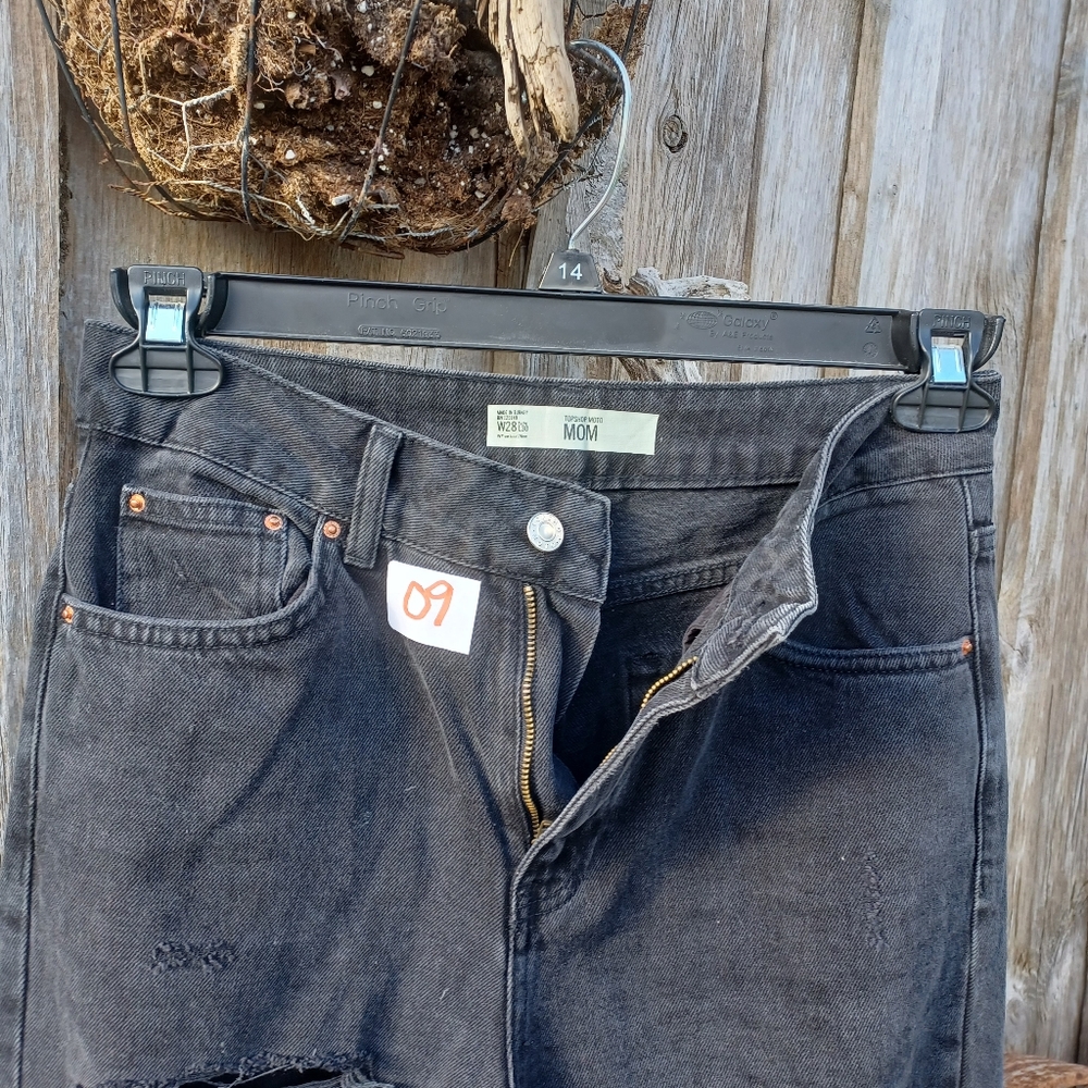 Top Shop Moto Mom Jeans ripped denim